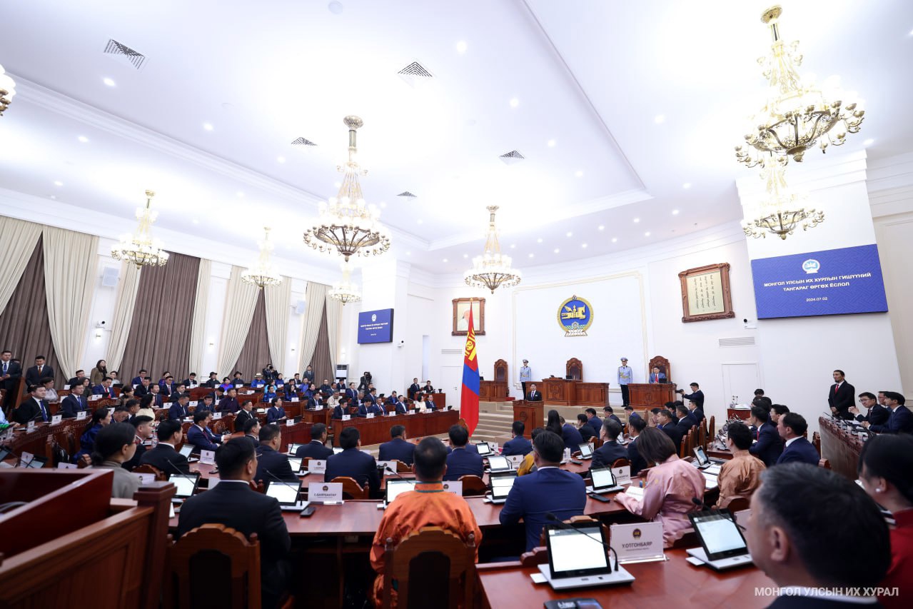 ТАНИЛЦ: Монгол Улсын Их Хурлын ес дэх удаагийн сонгуулиар байгуулагдсан Улсын Их Хурлын 11 Байнгын хорооны дарга, гишүүд