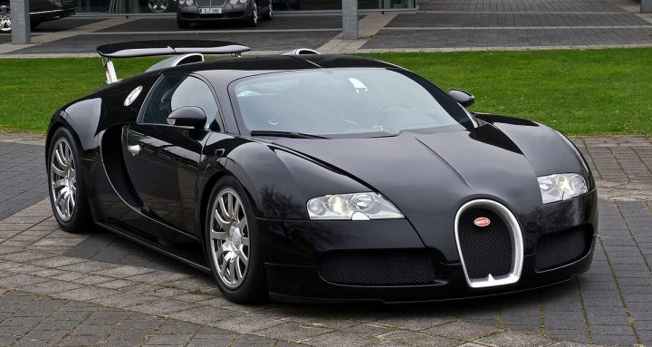 1200px-Bugatti_Veyron_16.4_–_Frontansicht_(2),_5._April_2012,_Düsseldorf