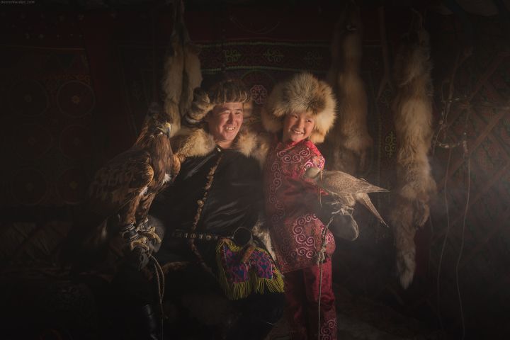 ET-Daniel-Kordan-Mongolian-Eagle-Keepers-7