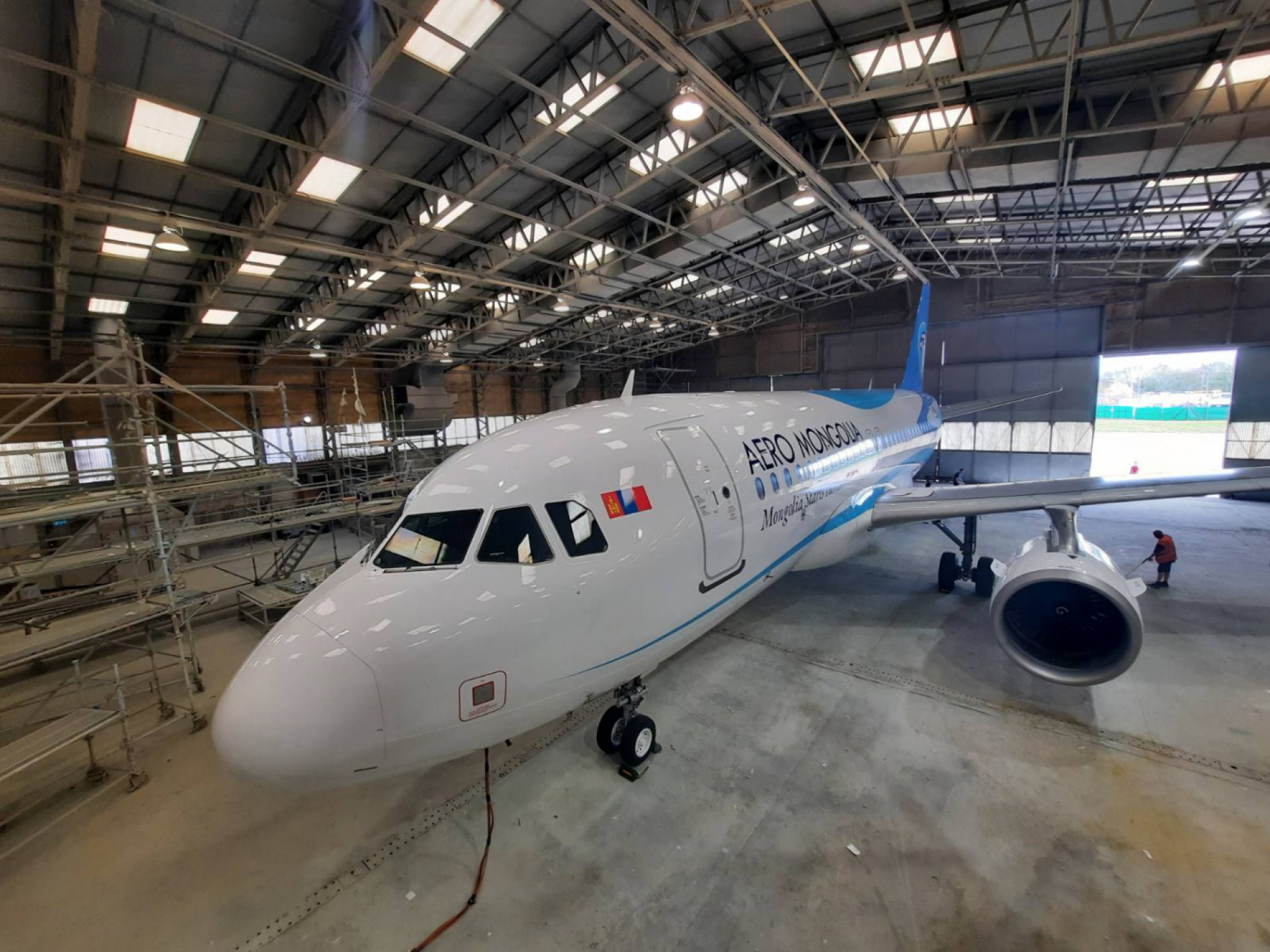 Аэро Монголиа компани Airbus компанийн "A319" маркийн 141 хүний  суудалтай шинэ онгоцтой болжээ