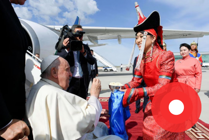 Пап Францис Монгол Улсад хүрэлцэн ирлээ